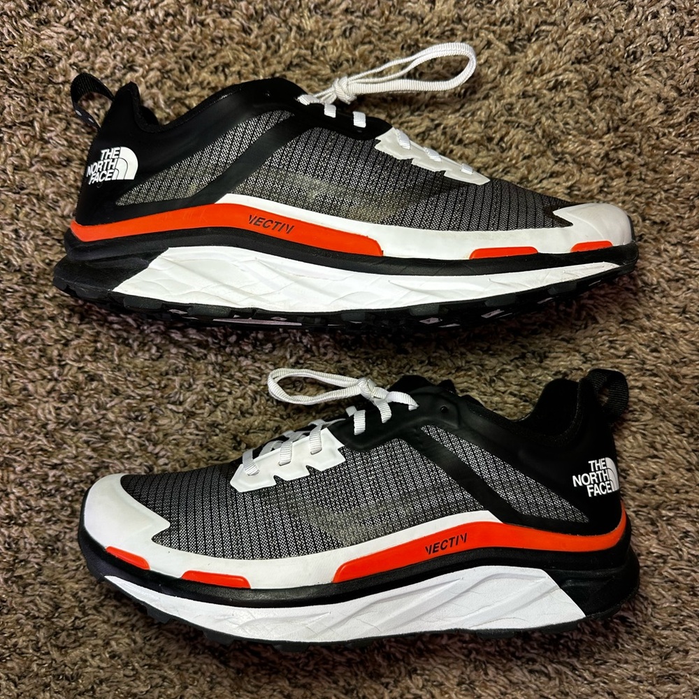 The North Face Black and White Athletic Shoes - Picture 2 of 9